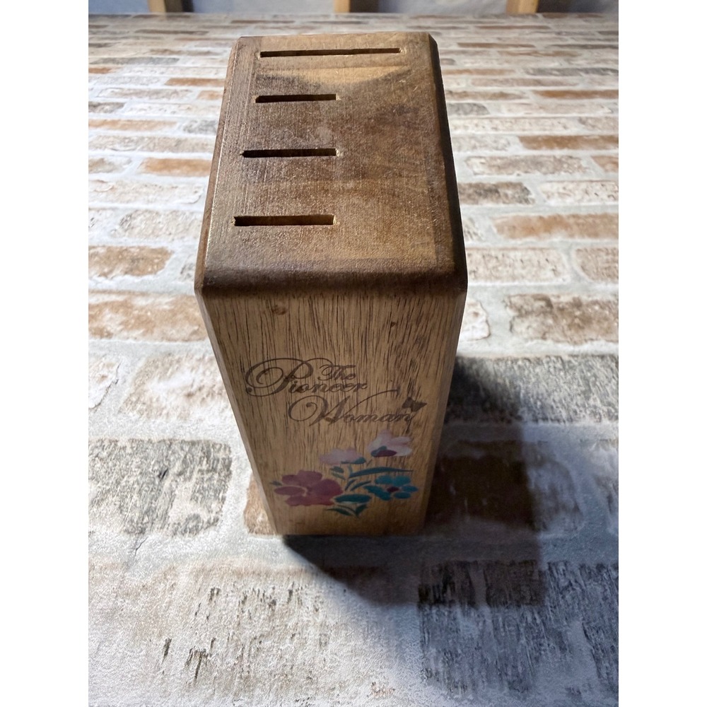 The Pioneer Woman Acacia Wood Knife Block Floral‎ 4 Slot Universal Holder